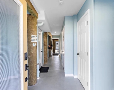 110 N Ensign Drive - Photo Thumbnail 3