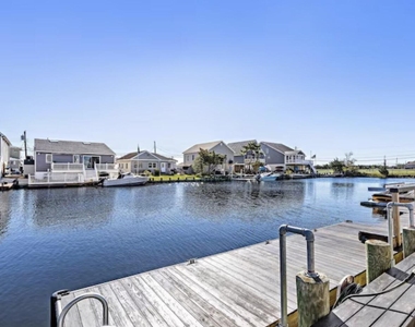 110 N Ensign Drive - Photo Thumbnail 41