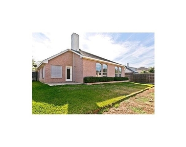 2448 Loch Haven Court - Photo Thumbnail 4