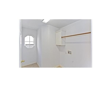 2448 Loch Haven Court - Photo Thumbnail 8