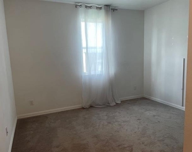 4342 Hebron Street - Photo Thumbnail 16
