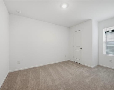 3914 Ontario Way - Photo Thumbnail 17