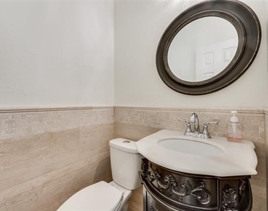 214 Sherwood Drive - Photo Thumbnail 13