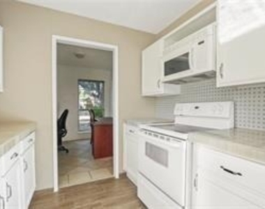 2614 Branch Oaks Drive - Photo Thumbnail 15