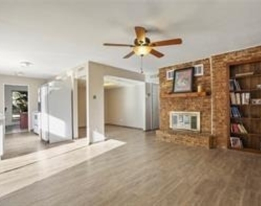 2614 Branch Oaks Drive - Photo Thumbnail 10