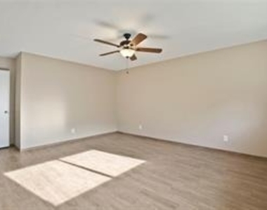 2614 Branch Oaks Drive - Photo Thumbnail 27