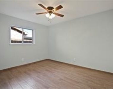 2614 Branch Oaks Drive - Photo Thumbnail 22