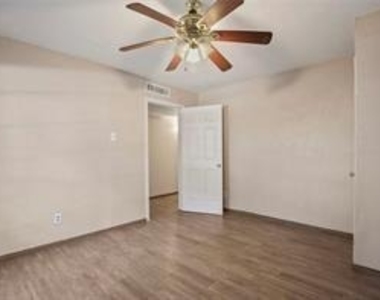 2614 Branch Oaks Drive - Photo Thumbnail 31