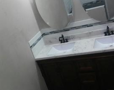 509 S Fannin Street - Photo Thumbnail 10