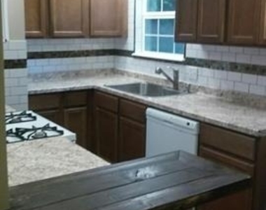 509 S Fannin Street - Photo Thumbnail 6