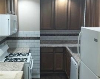509 S Fannin Street - Photo Thumbnail 4