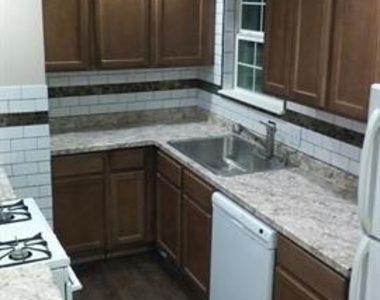 509 S Fannin Street - Photo Thumbnail 3