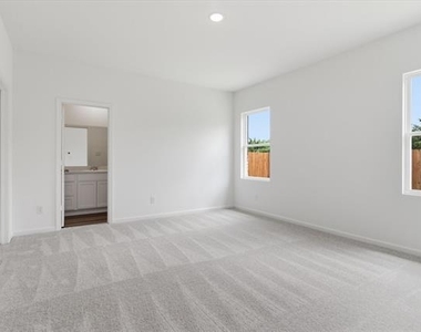 2120 Prairie Lane - Photo Thumbnail 9
