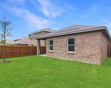 2120 Prairie Lane - Photo Thumbnail 16