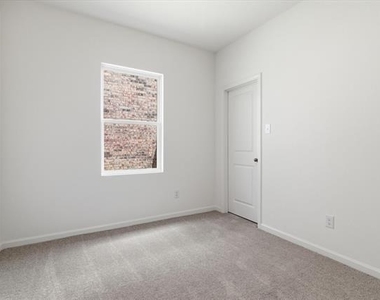 2120 Prairie Lane - Photo Thumbnail 12