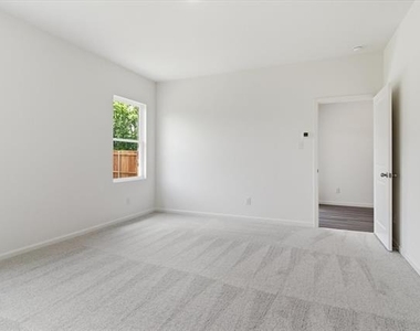2120 Prairie Lane - Photo Thumbnail 8