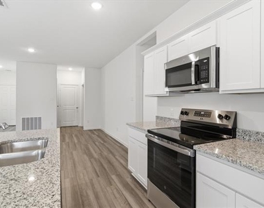 2120 Prairie Lane - Photo Thumbnail 7