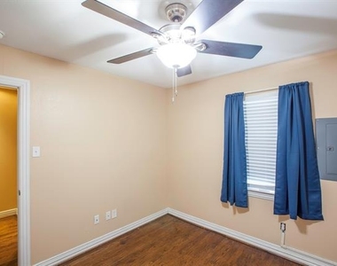 4741 Bradford Drive - Photo Thumbnail 11