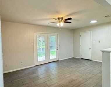 528 Apollo Drive - Photo Thumbnail 3