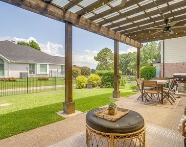 830 Doral Drive - Photo Thumbnail 35