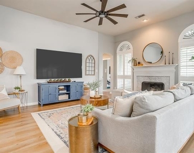 830 Doral Drive - Photo Thumbnail 17