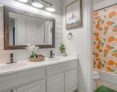 830 Doral Drive - Photo Thumbnail 29