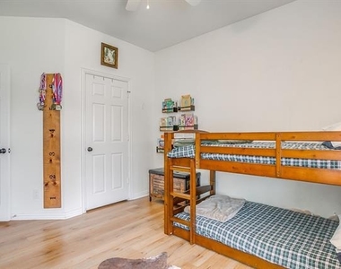 830 Doral Drive - Photo Thumbnail 30