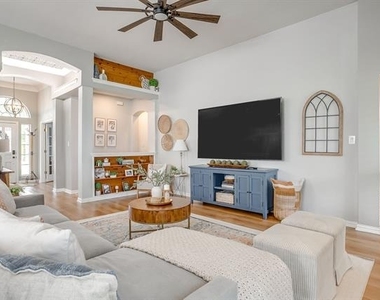 830 Doral Drive - Photo Thumbnail 19