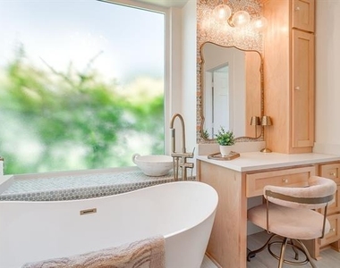 830 Doral Drive - Photo Thumbnail 8