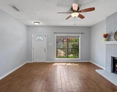 234 Samuel Boulevard - Photo Thumbnail 5
