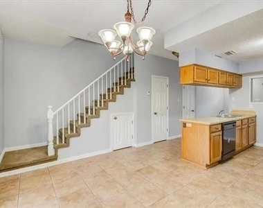 234 Samuel Boulevard - Photo Thumbnail 15