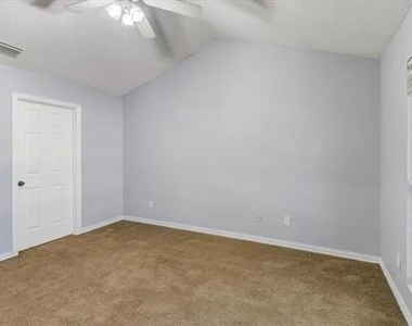 234 Samuel Boulevard - Photo Thumbnail 24