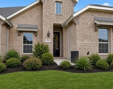 1636 Hydrangea Lane - Photo Thumbnail 3