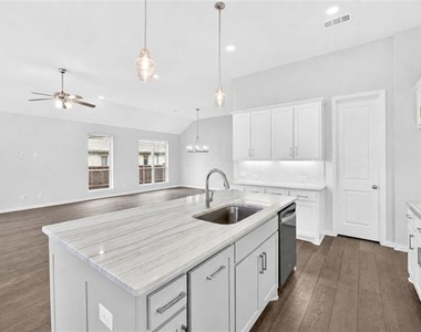 1636 Hydrangea Lane - Photo Thumbnail 9