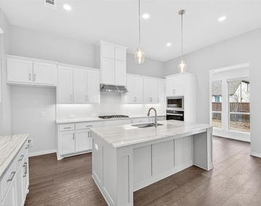 1636 Hydrangea Lane - Photo Thumbnail 6