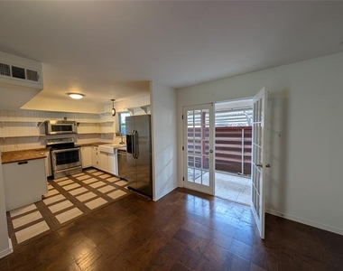 4715 Skillman Street - Photo Thumbnail 11