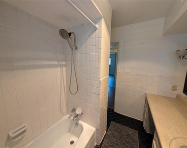 4715 Skillman Street - Photo Thumbnail 17