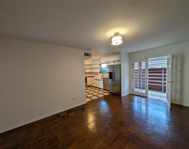 4715 Skillman Street - Photo Thumbnail 10