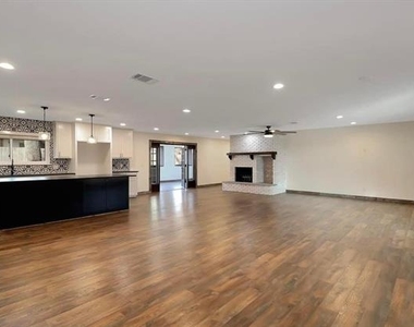 1201 Nw 6th Avenue - Photo Thumbnail 5