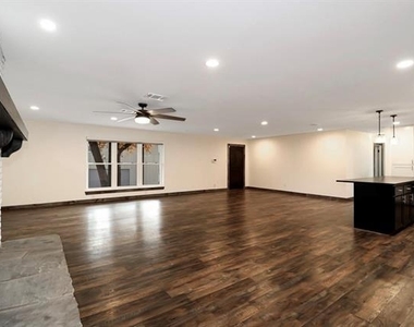 1201 Nw 6th Avenue - Photo Thumbnail 11