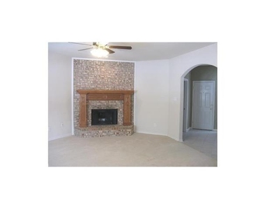 1313 Sunderland Court - Photo Thumbnail 11