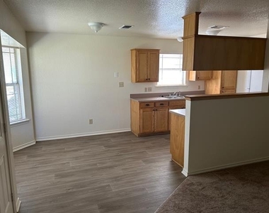 1405 Cherry - Photo Thumbnail 1