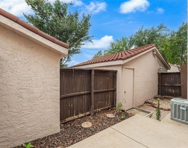 511 Ranch Trail - Photo Thumbnail 20