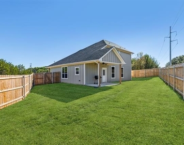 2500 Houston Drive - Photo Thumbnail 20