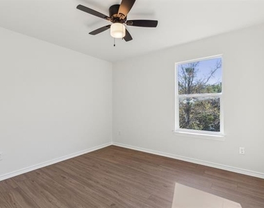 2500 Houston Drive - Photo Thumbnail 14