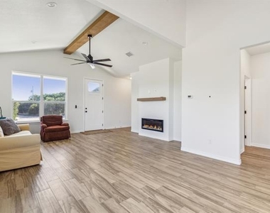 2500 Houston Drive - Photo Thumbnail 2