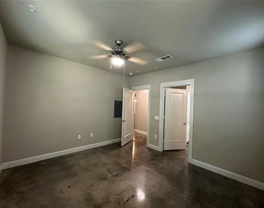 801 N Bishop Avenue - Photo Thumbnail 1