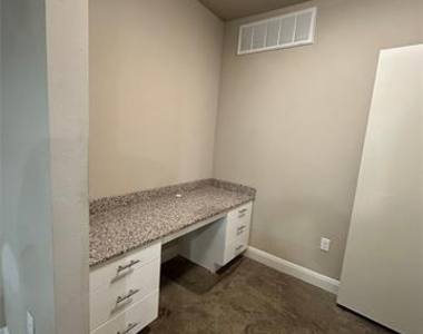 801 N Bishop Avenue - Photo Thumbnail 6
