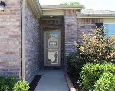 1713 Megan Creek Drive - Photo Thumbnail 11