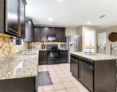 1713 Megan Creek Drive - Photo Thumbnail 31